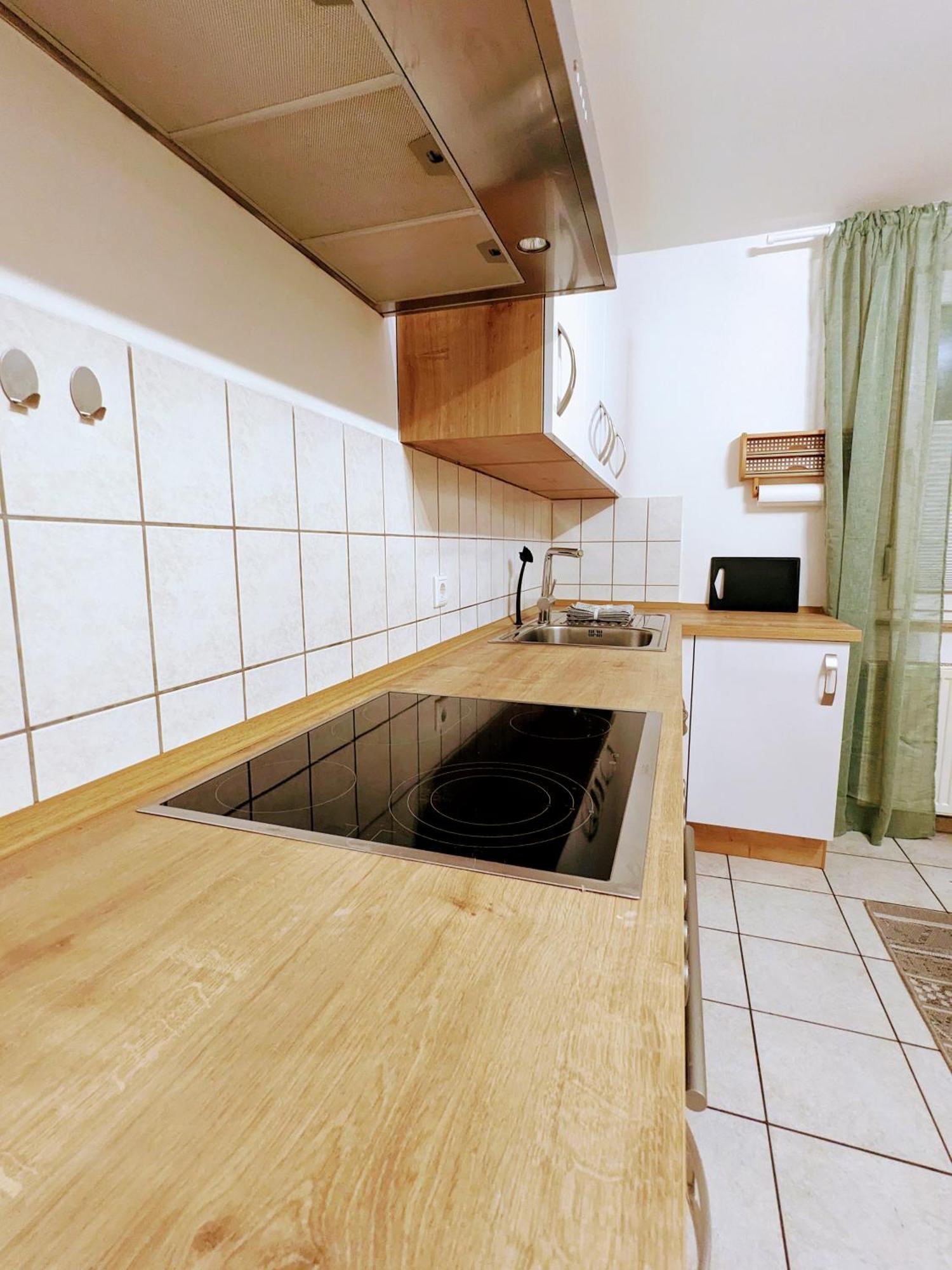 Nahe Messe Und Zentrum Apartment *